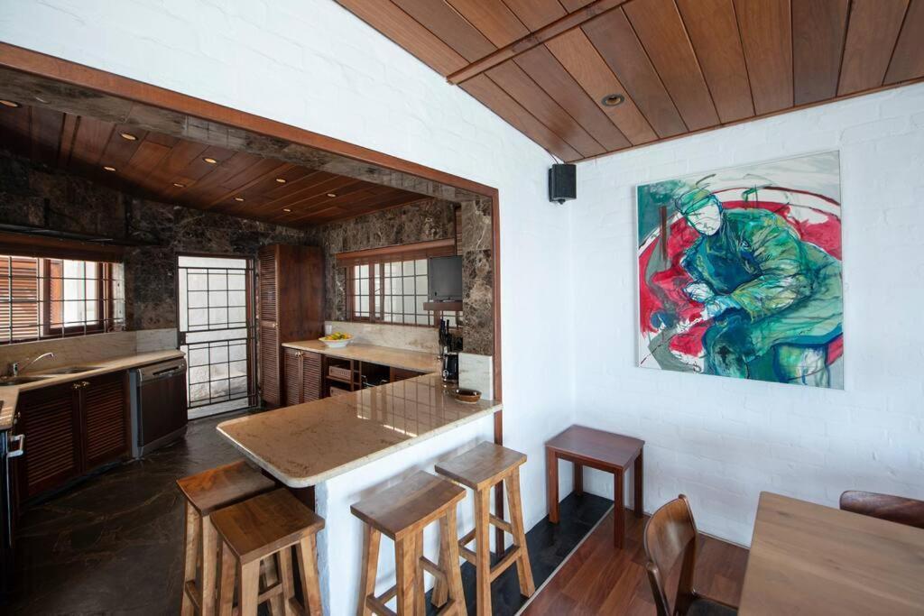 Bantry Bay With Atlantic Ocean Views * Kaapstad